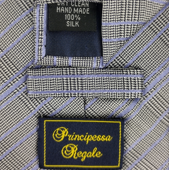 Principessa Royale Handmade 100% Silk - Picture 2 of 2